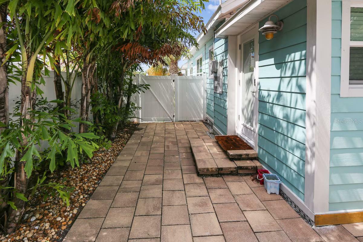 Property Photo:  13405 Gulf Boulevard  FL 33708 