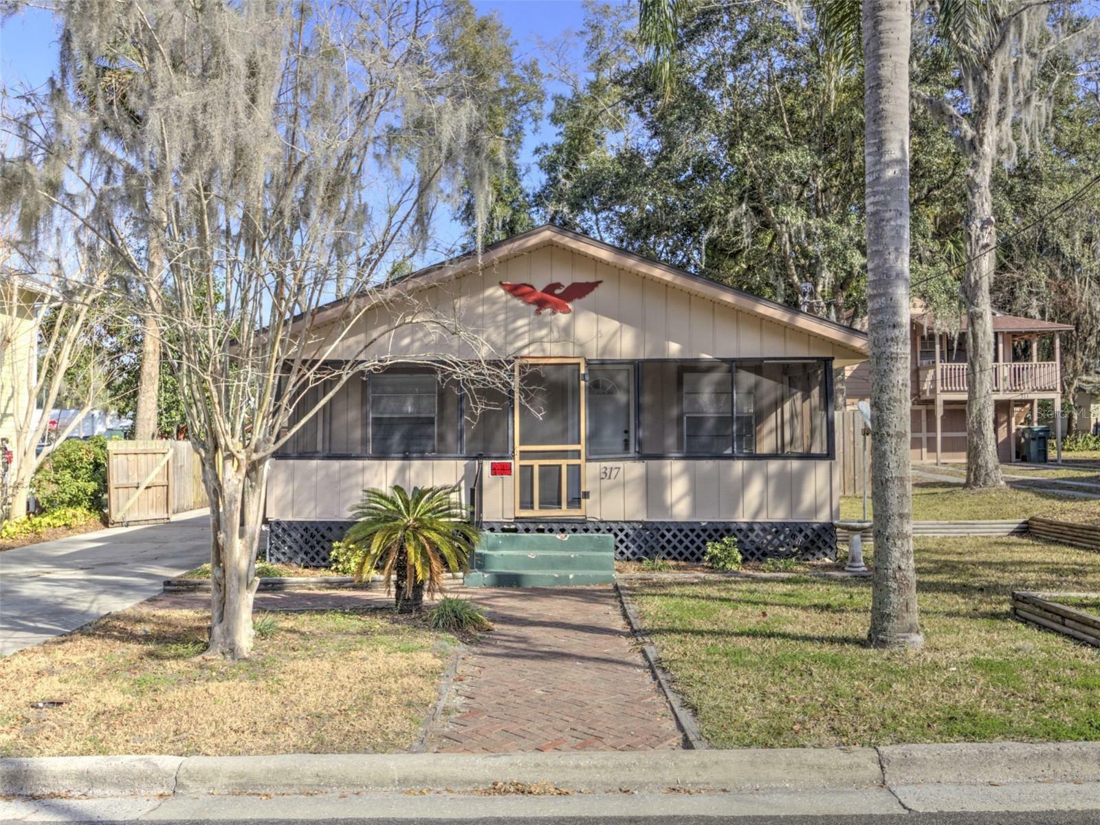 Property Photo:  317 NE Sanchez Avenue  FL 34470 