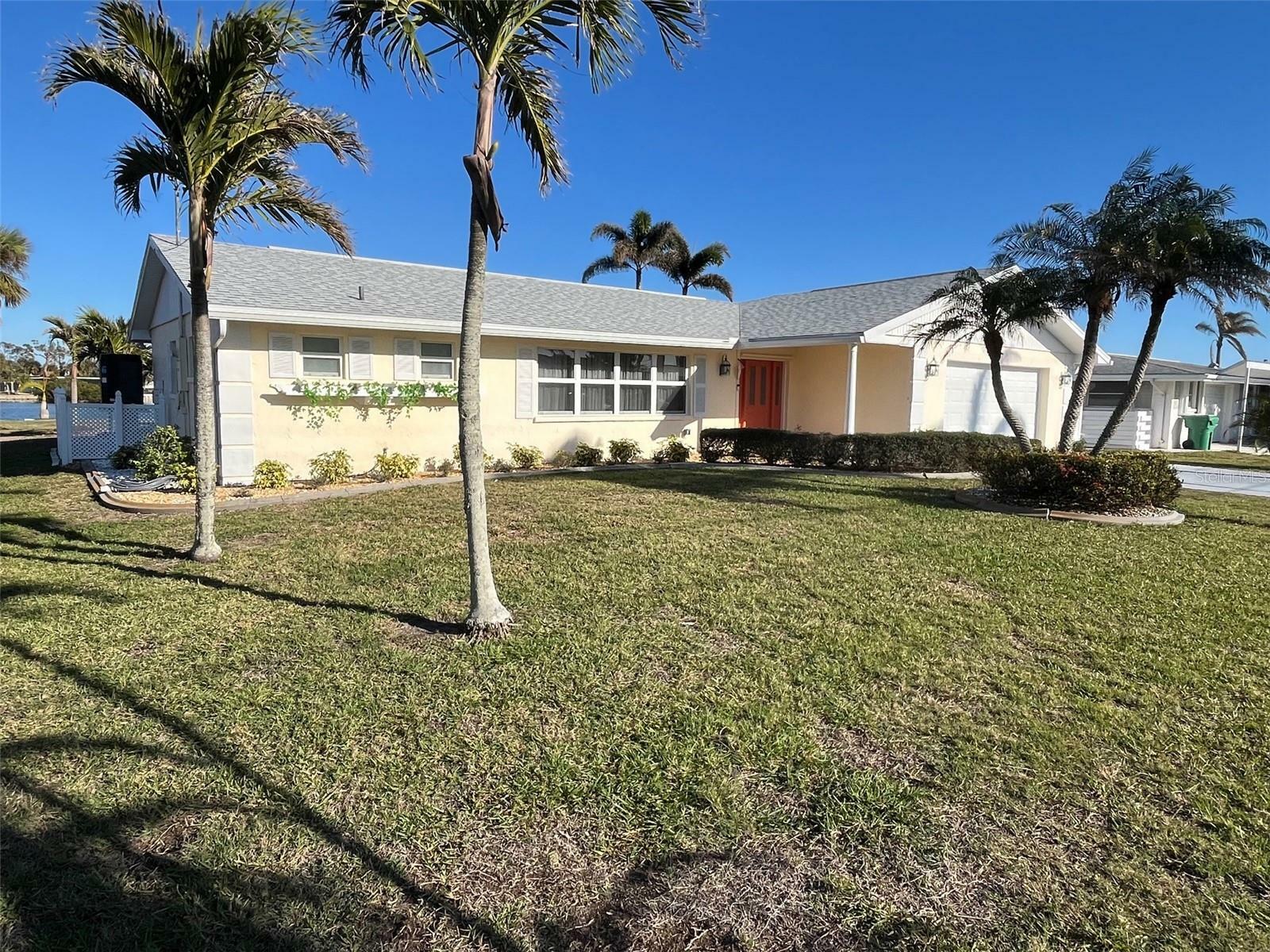 Property Photo:  1449 Deer Creek Drive  FL 34223 