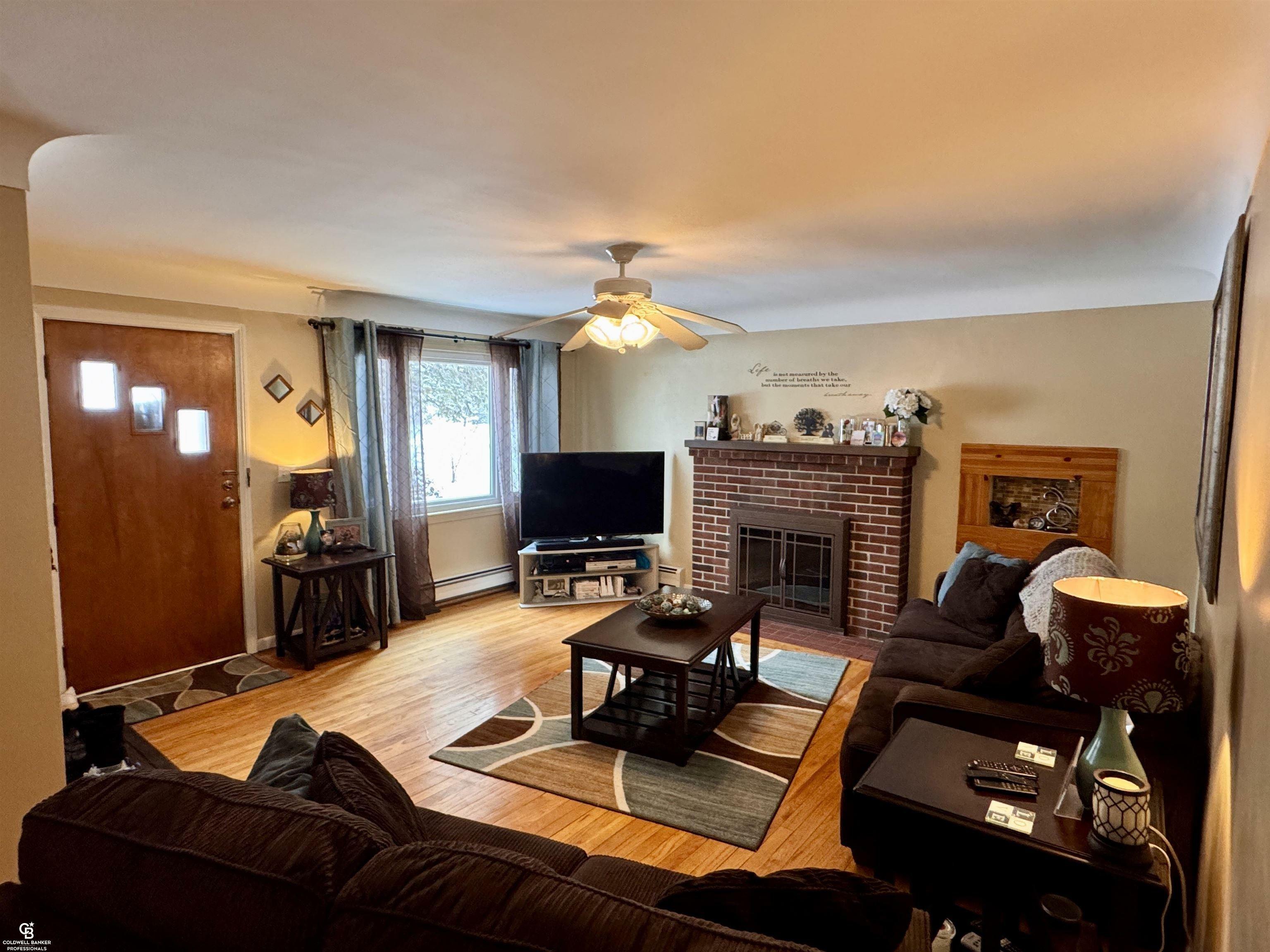 Property Photo:  4599 Meadowlawn Drive  MI 48059 