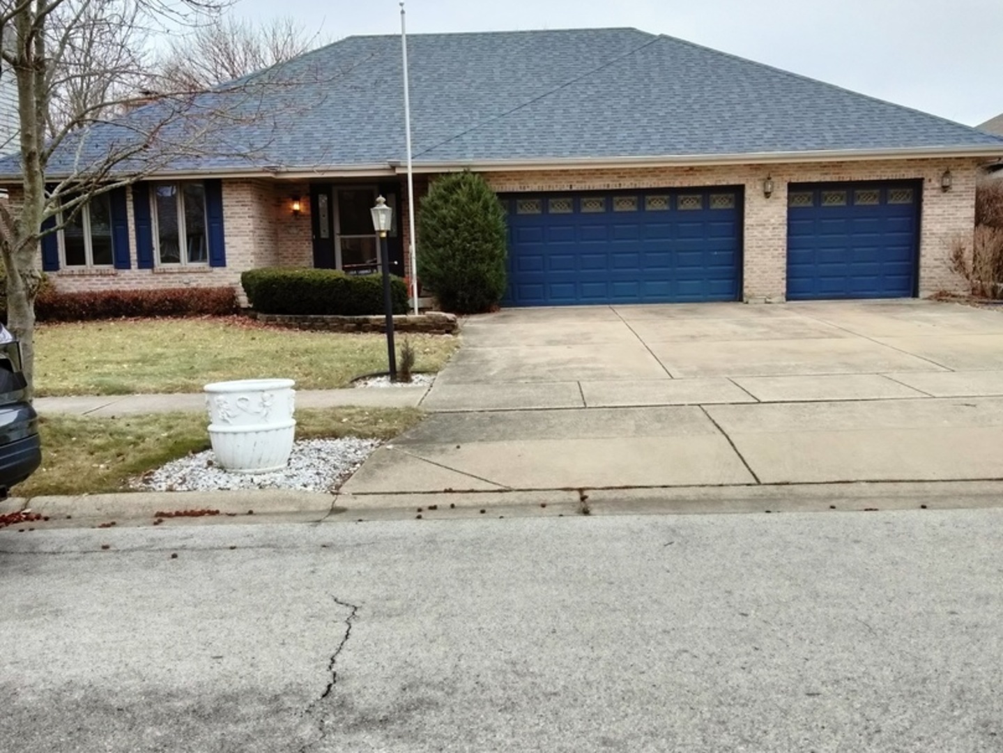 Property Photo:  15008 Landings Lane  IL 60452 