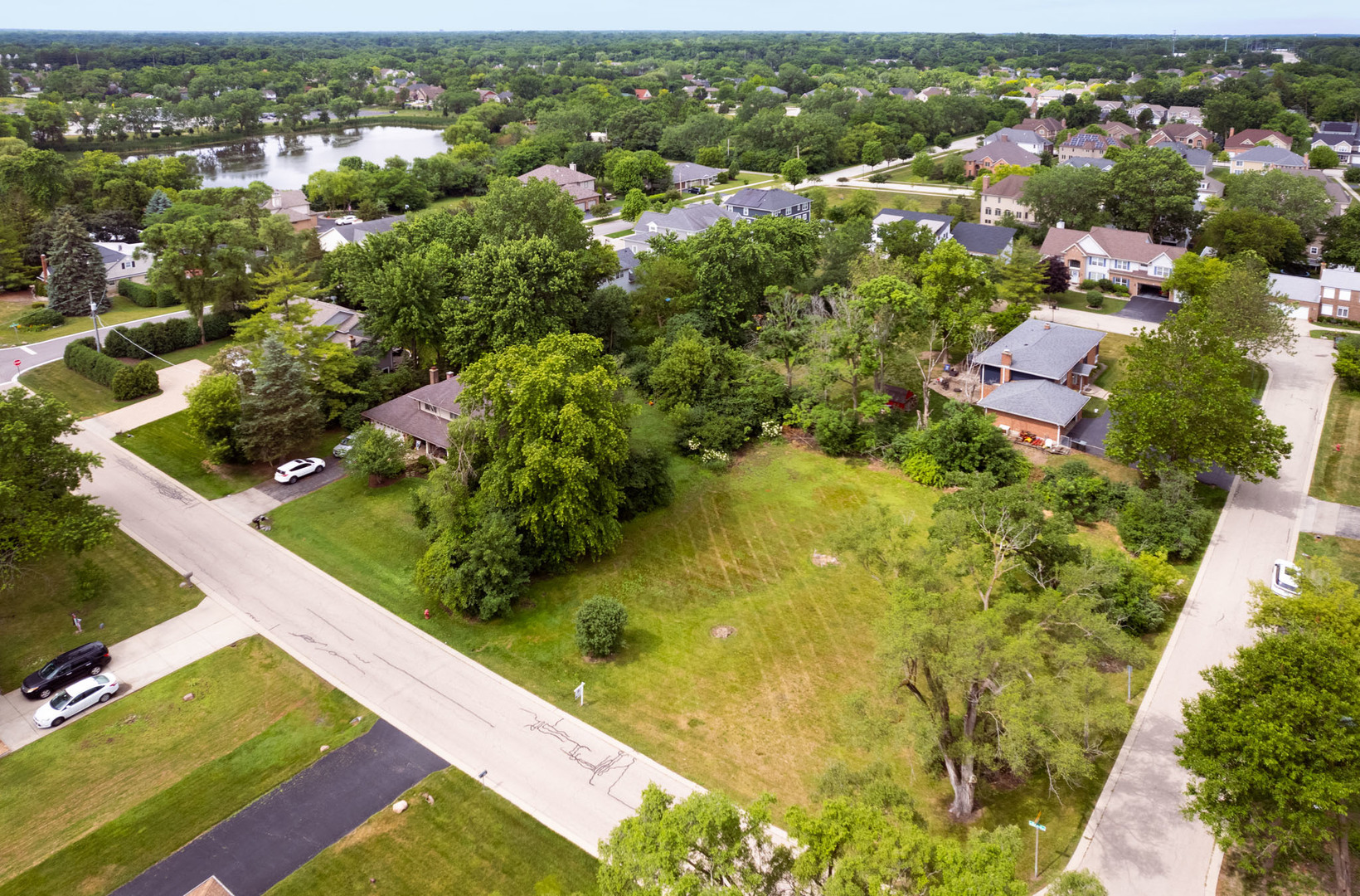 Property Photo: 1282 N Grove Avenue IL 60067