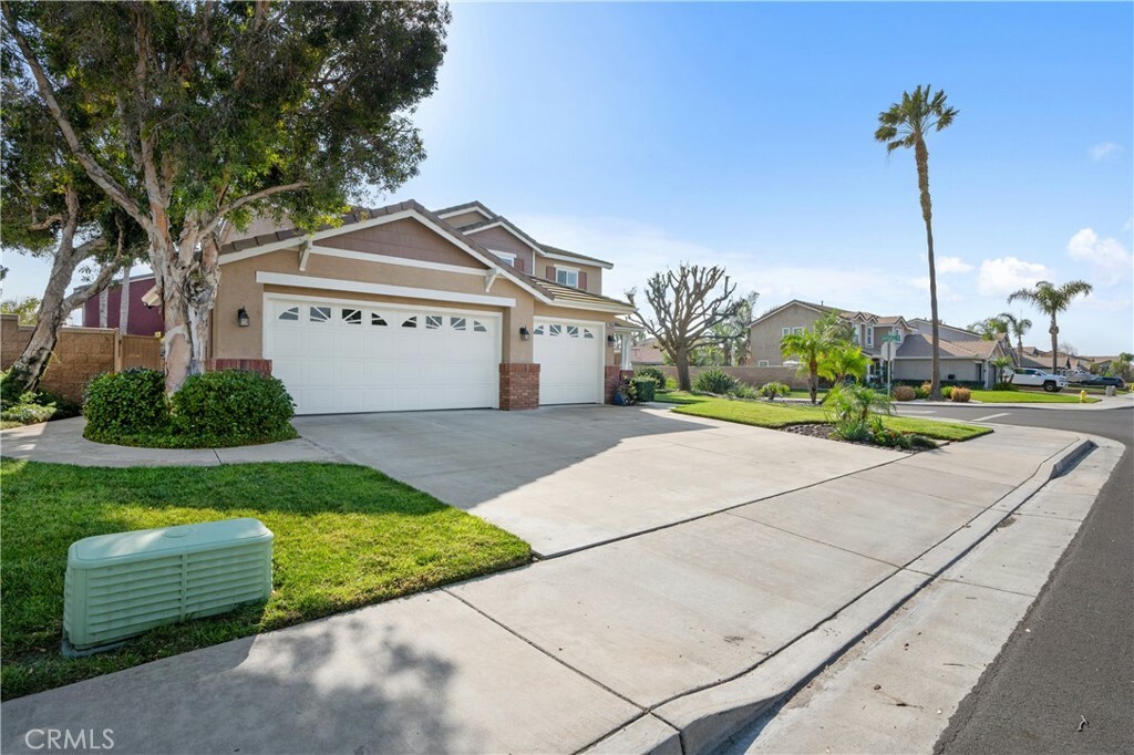 Property Photo:  12653 Oakdale Street  CA 92880 