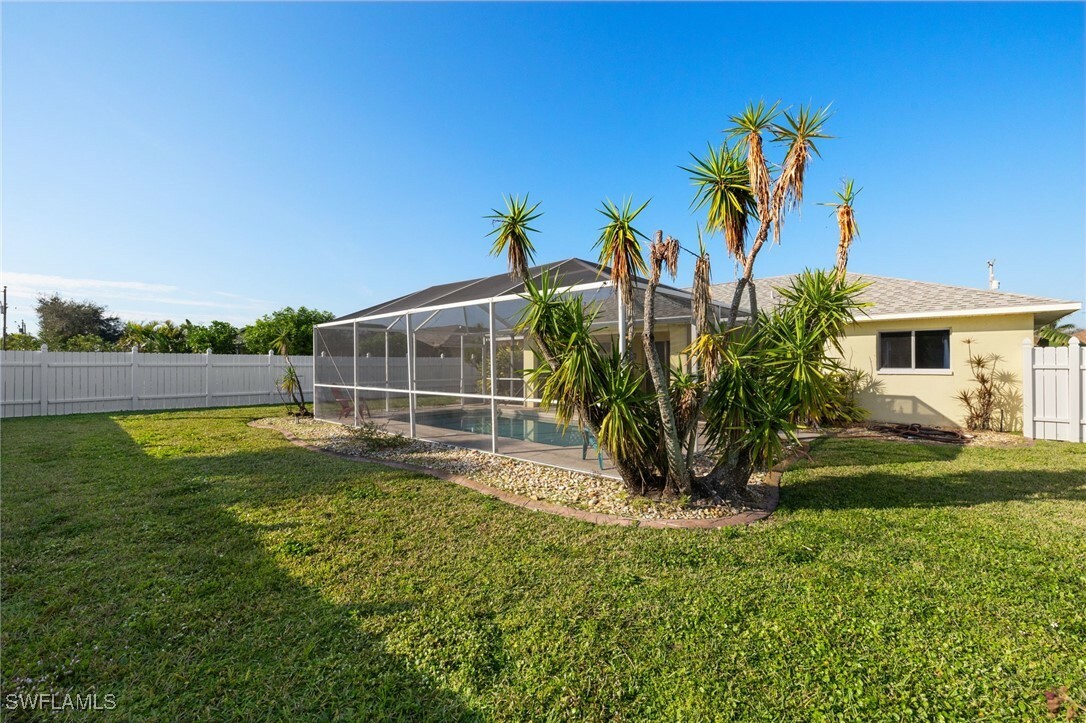 Property Photo:  43 NE 13th Avenue  FL 33909 