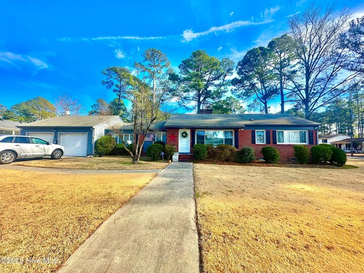 605 S Pembroke Avenue  Ahoskie NC 27910 photo