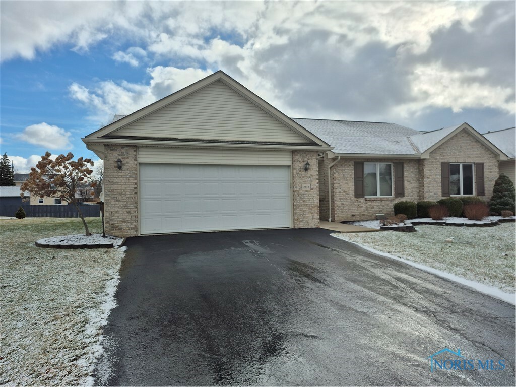 2313 Villa West Drive  Findlay OH 45840 photo