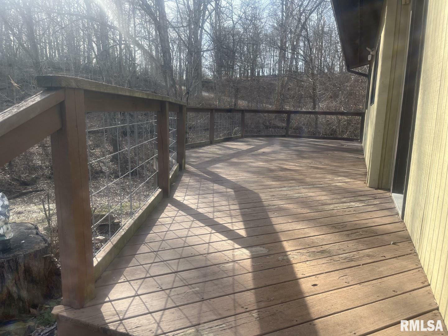 Property Photo: 218 Arizona Road IL 62903