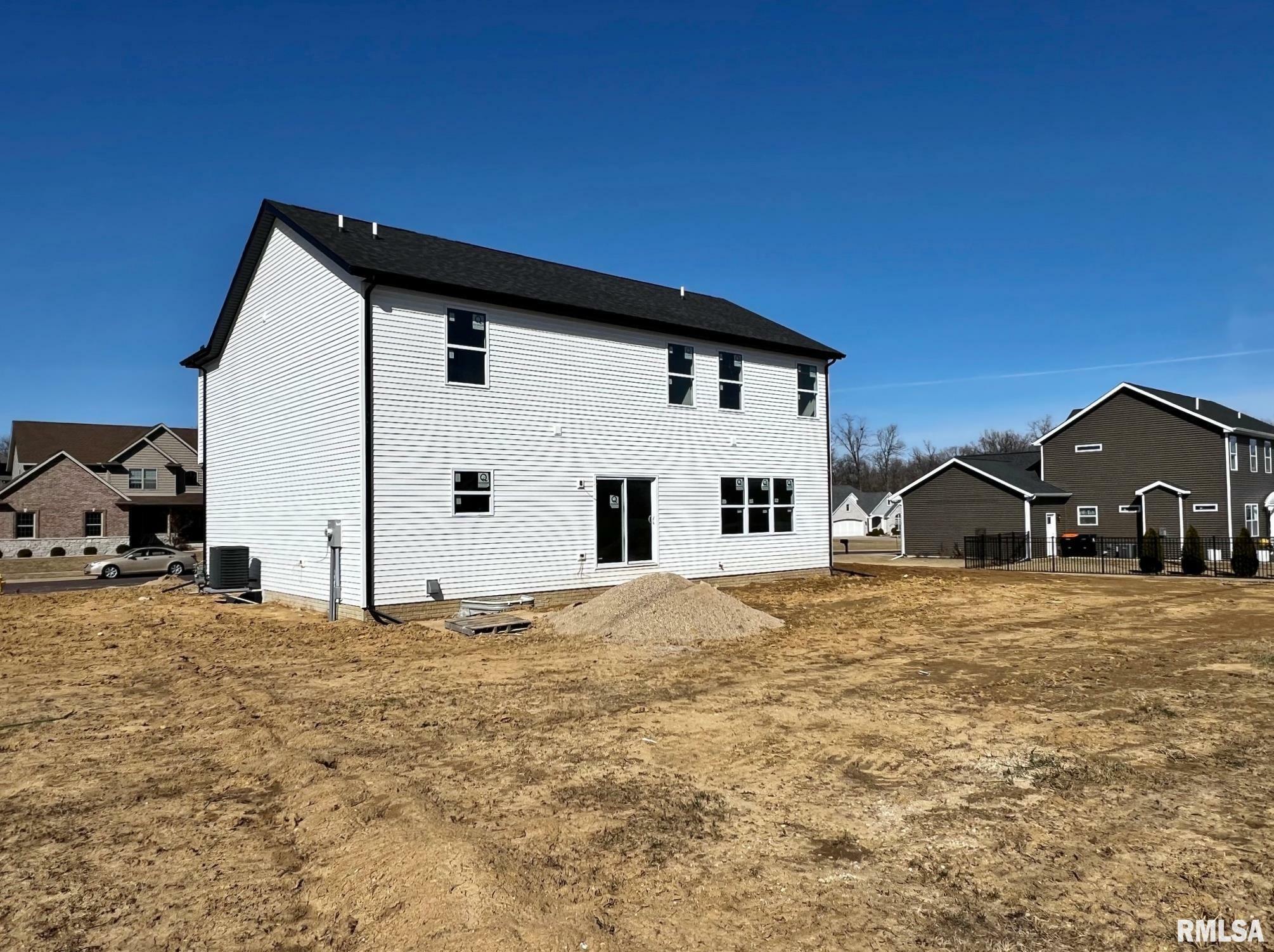 Property Photo: 1801 Rustic Oak Drive IL 61571