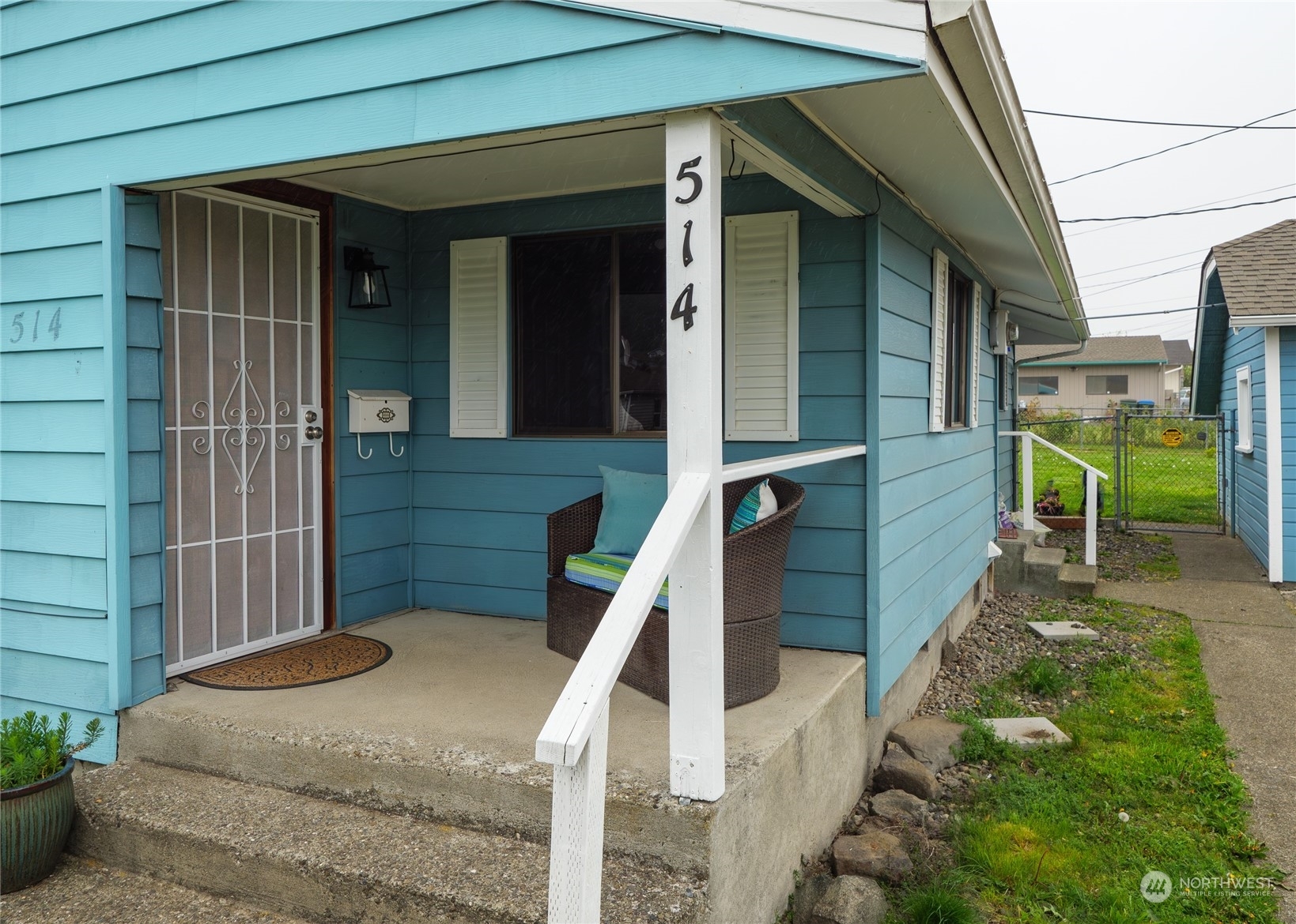 Property Photo: 514 S Washington Street WA 98362