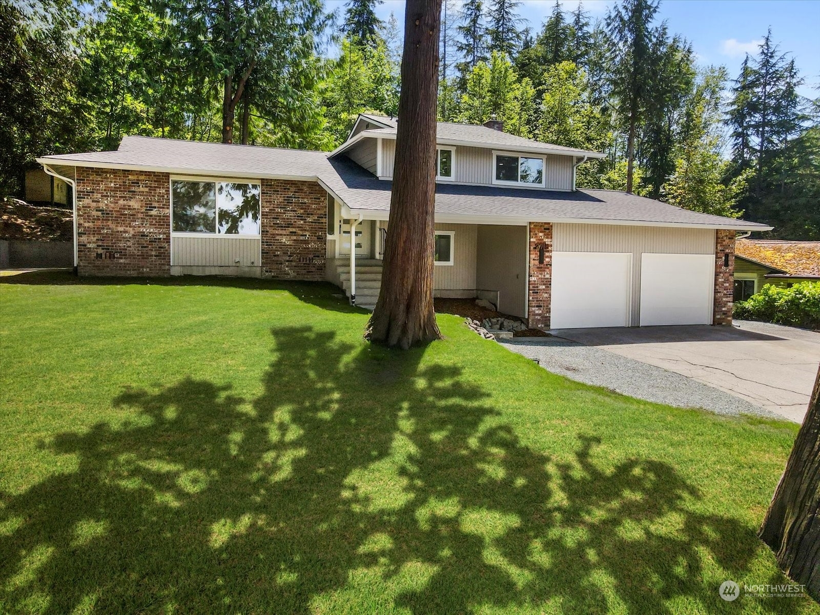 Property Photo:  2716  Iroquois Drive  WA 98273 