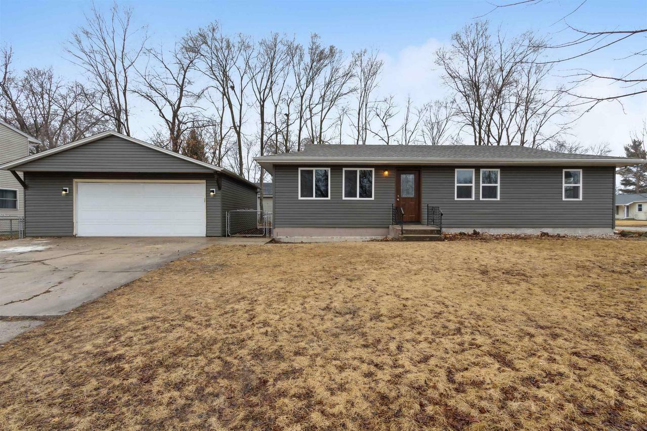 Property Photo:  2296 Robinson Drive  WI 53511 