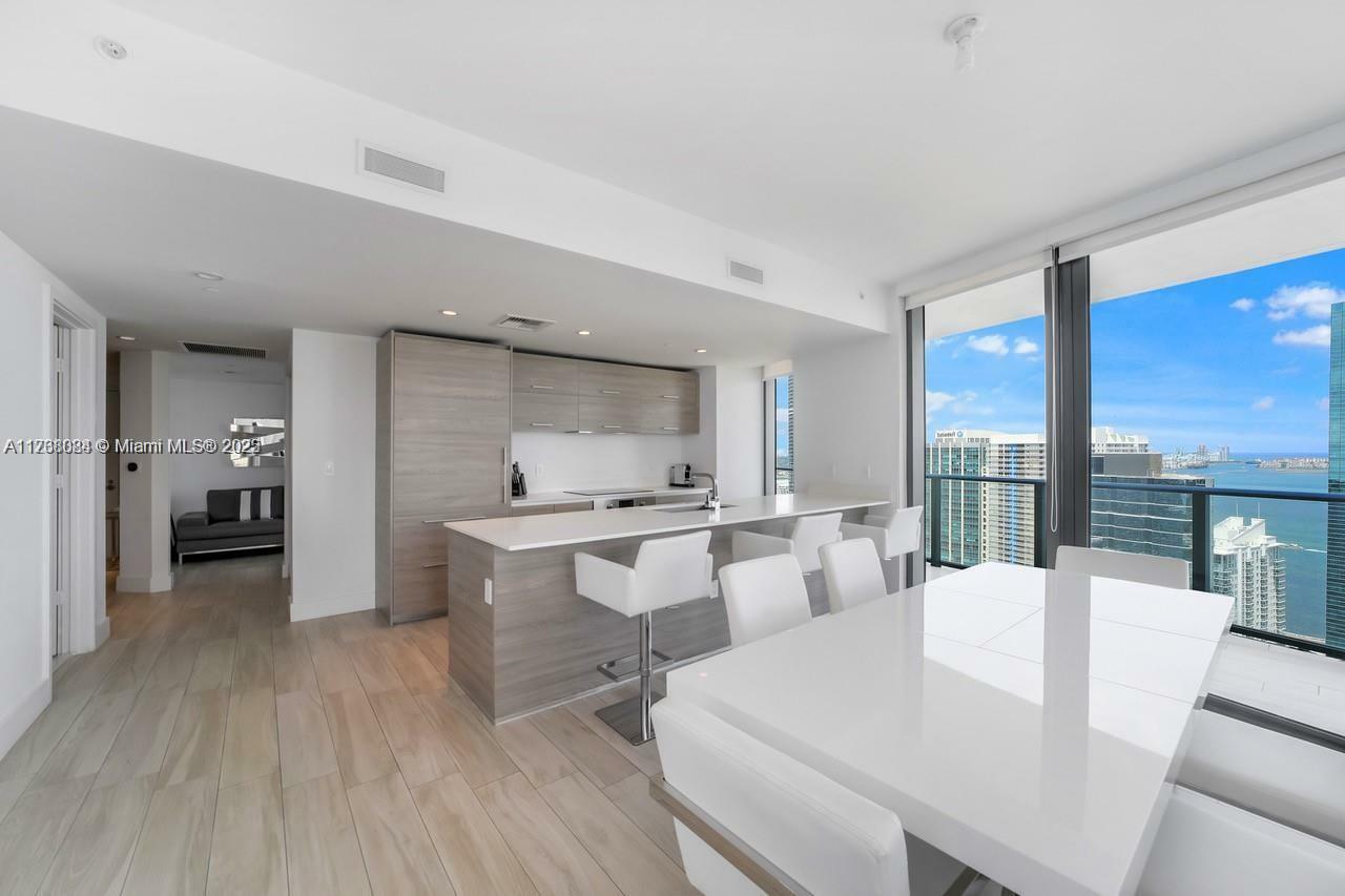 Property Photo:  1300 S Miami Ave 4205  FL 33130 