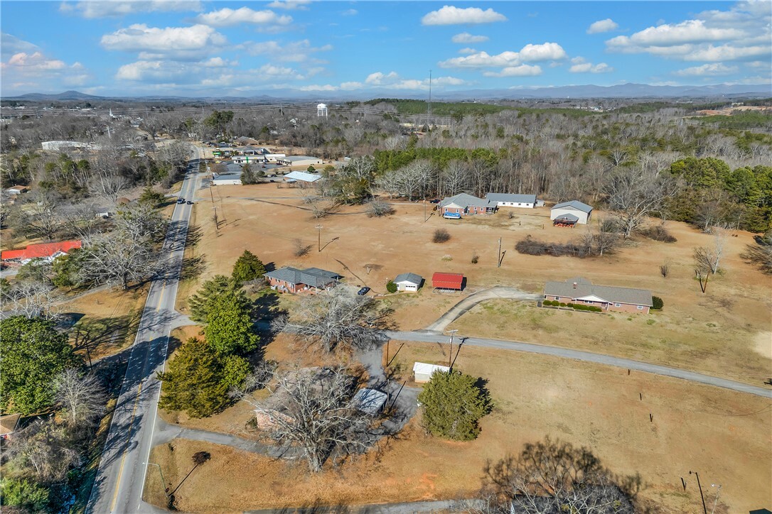 Property Photo:  4 Fowler Street  SC 29657 