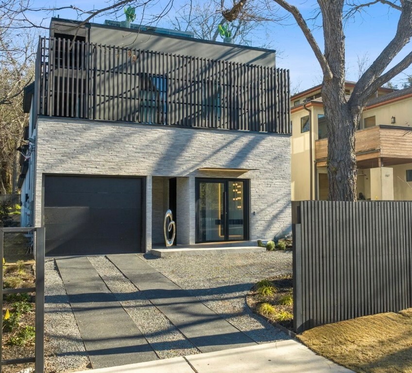 Property Photo: 1305 S 6th Street TX 78704