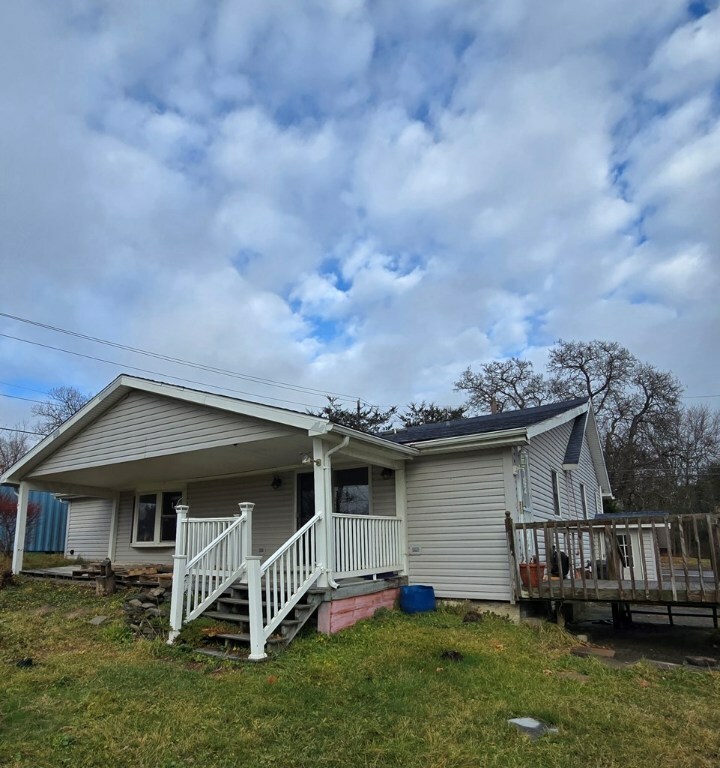 Property Photo:  98 Old Sullivanville Road  NY 14845 