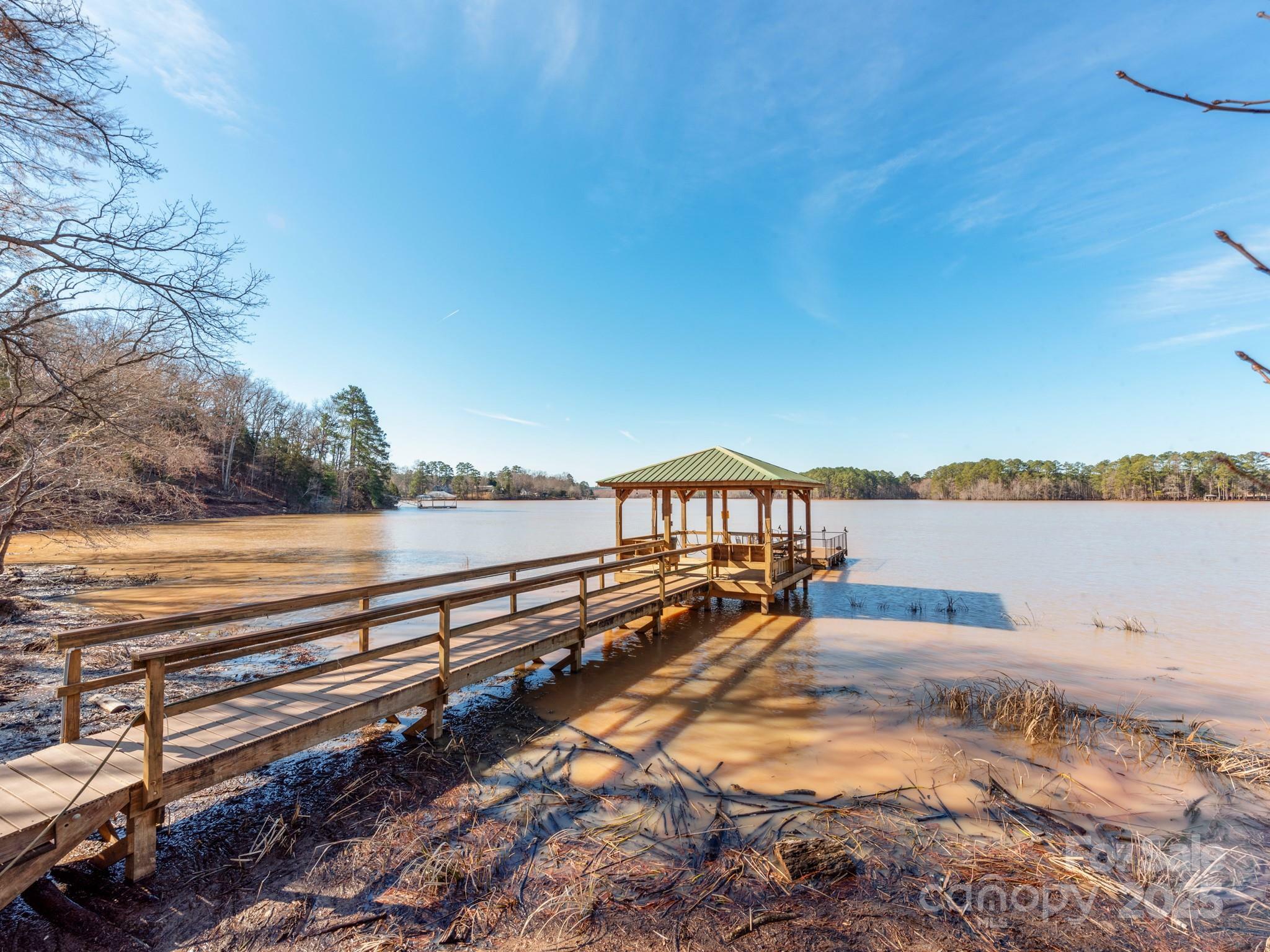 Property Photo:  1879 Wateree Road  SC 29180 