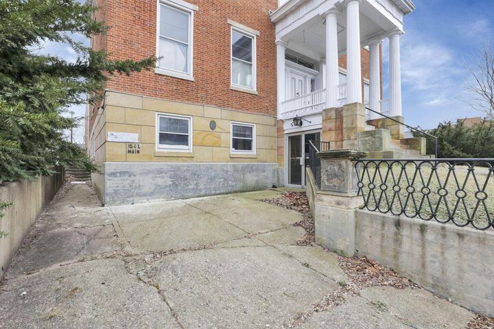 Property Photo:  154 E Main Street  OH 43130