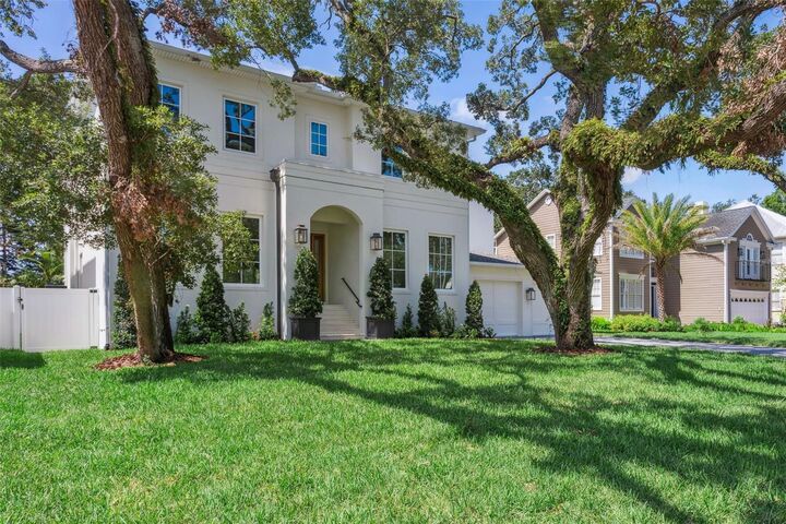 Property Photo:  4614 W Tennyson Avenue  FL 33629