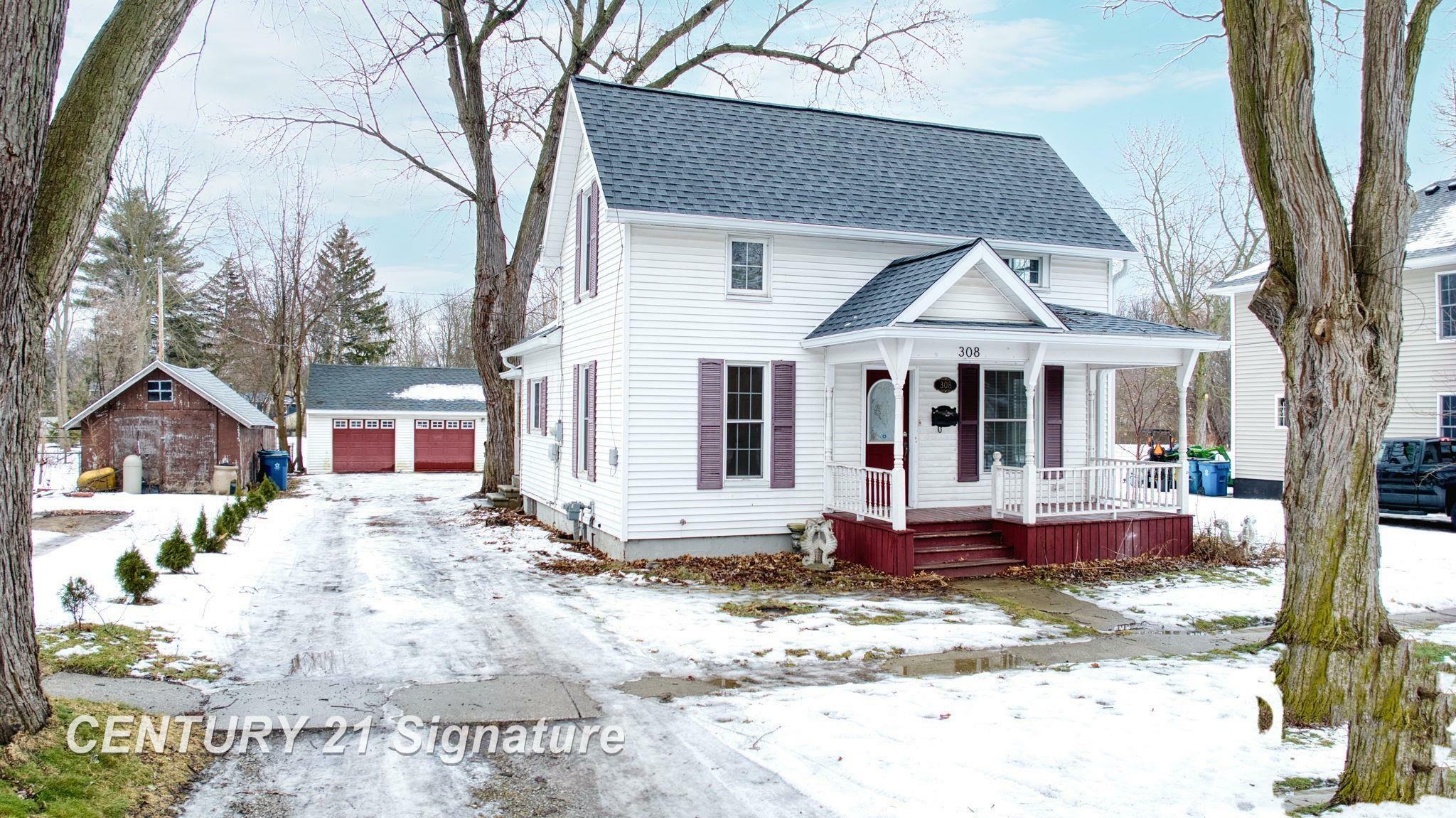 Property Photo:  308 N Lapeer Street  MI 48423 