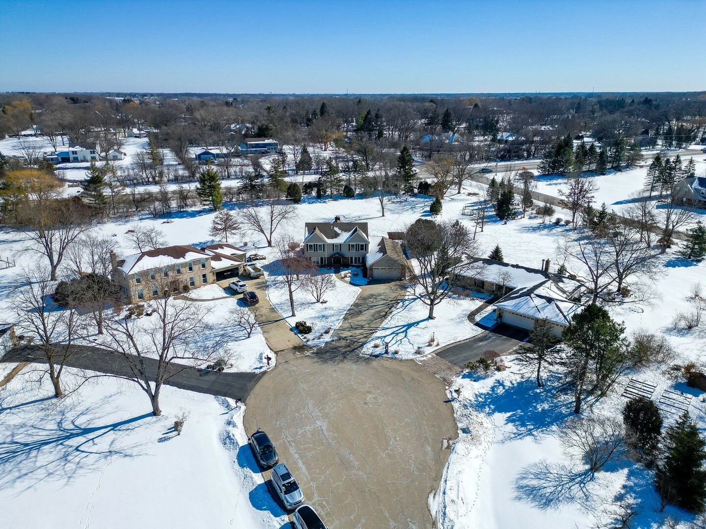 Property Photo:  823 Whitman Court  IL 60048 