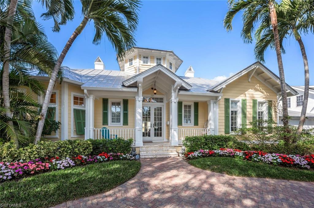 Property Photo: 165 Broad Ave S FL 34102
