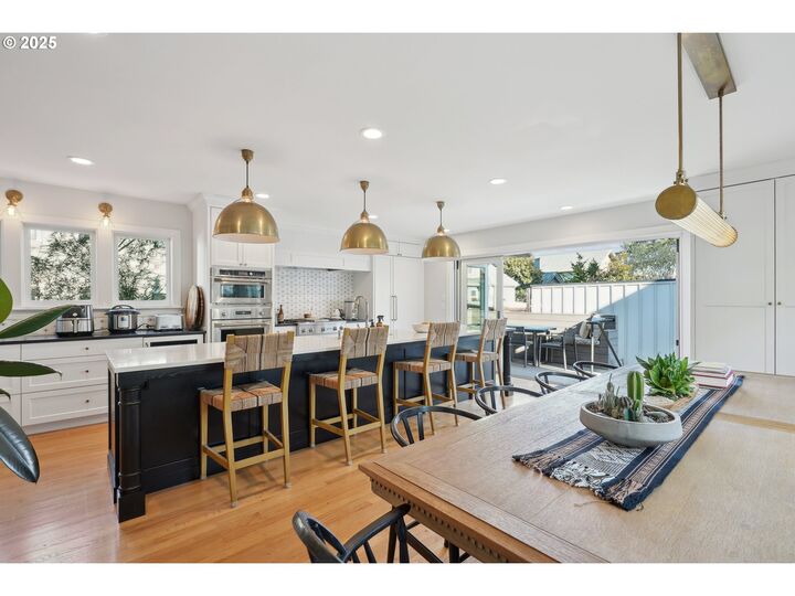 Property Photo: 1516 NW 25th Ave OR 97210