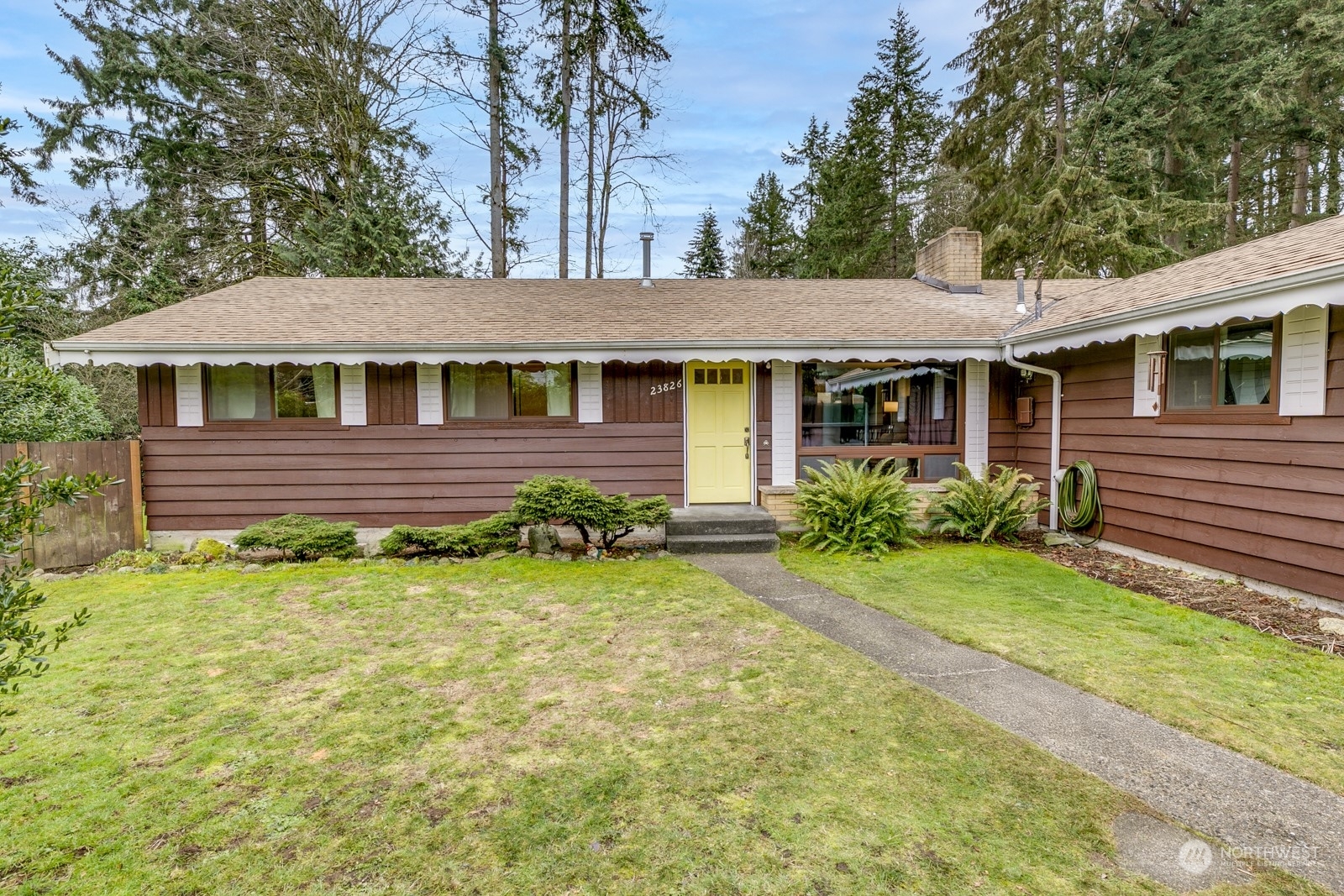 Property Photo:  23826  79th Avenue W  WA 98026 