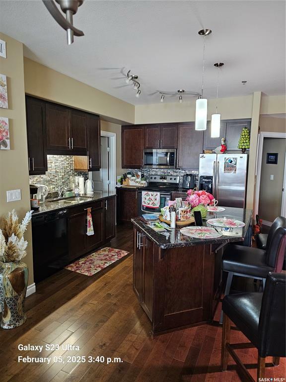 Property Photo:  227 Pinehouse Drive 205  SK S7K 6N9 