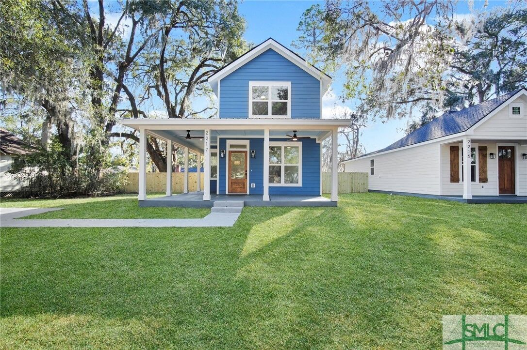 Property Photo: 2217 E 59th Street GA 31404