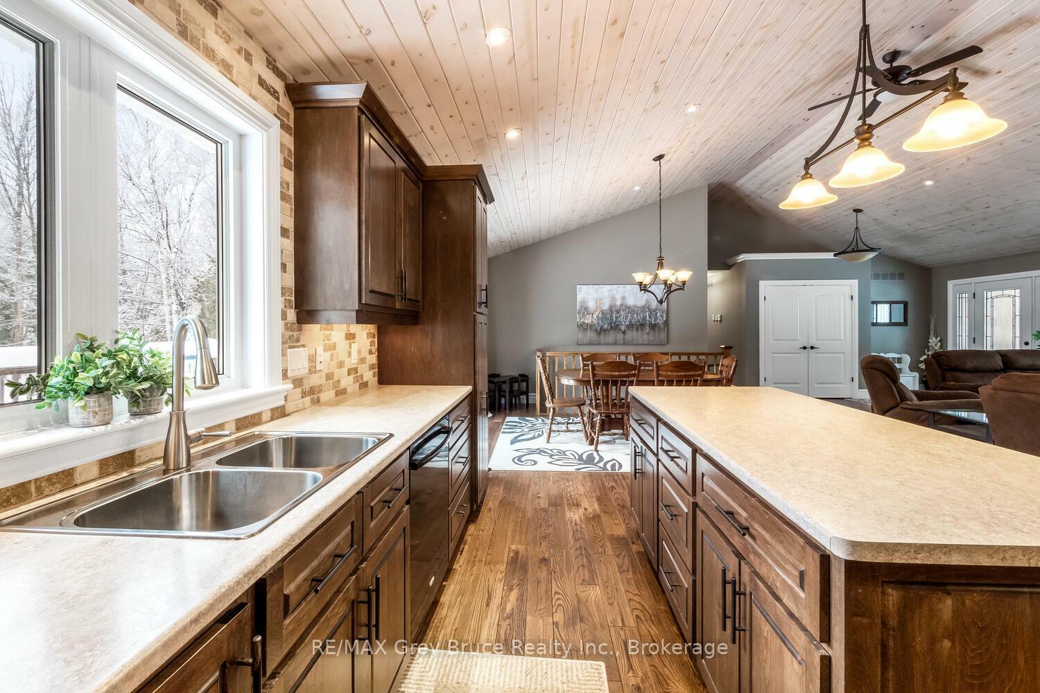 Property Photo: 40 Pine Forest Drive ON N0H 2G0