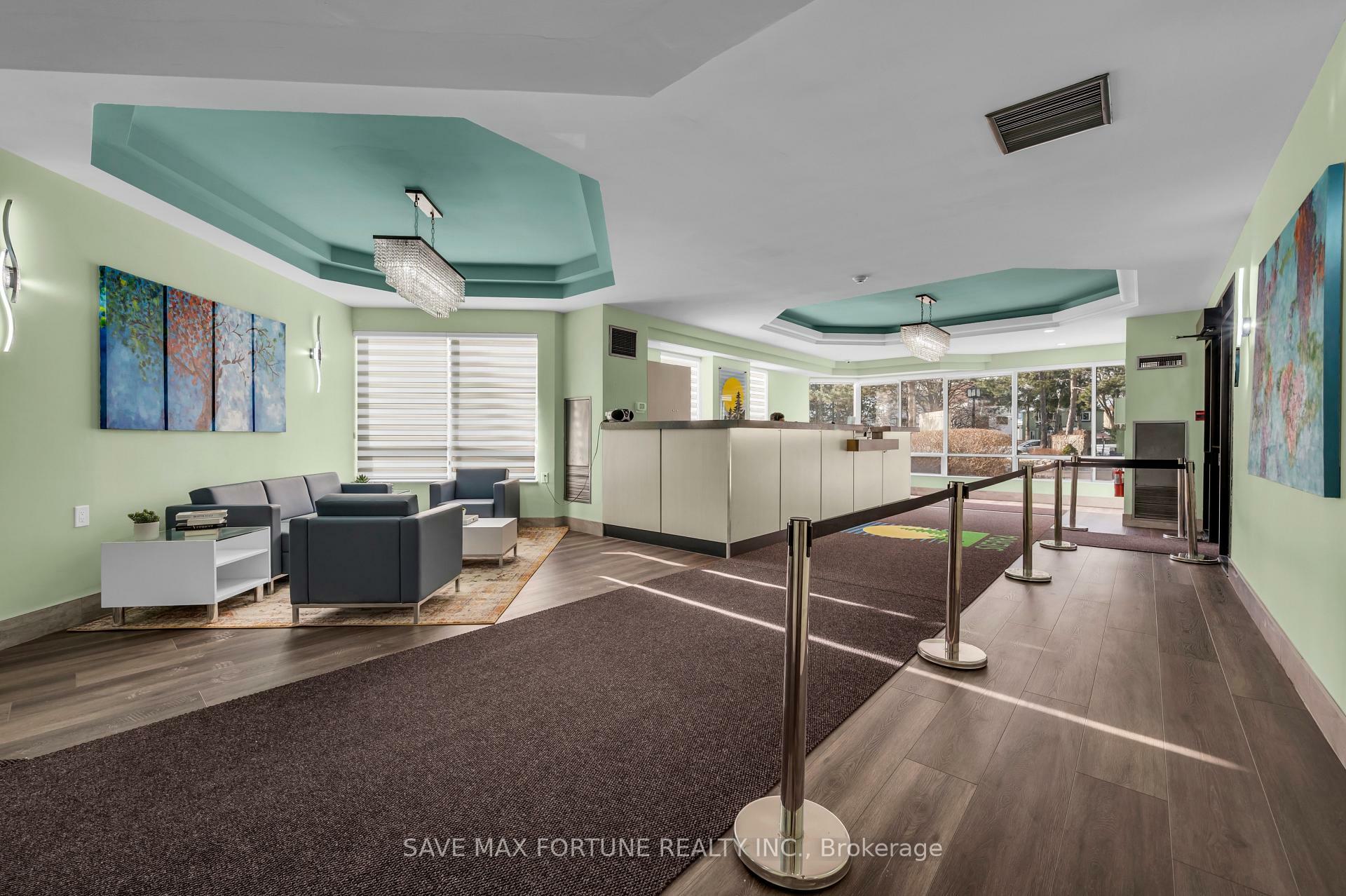 Property Photo: 26 Hanover Road 1611 ON L6S 4T2