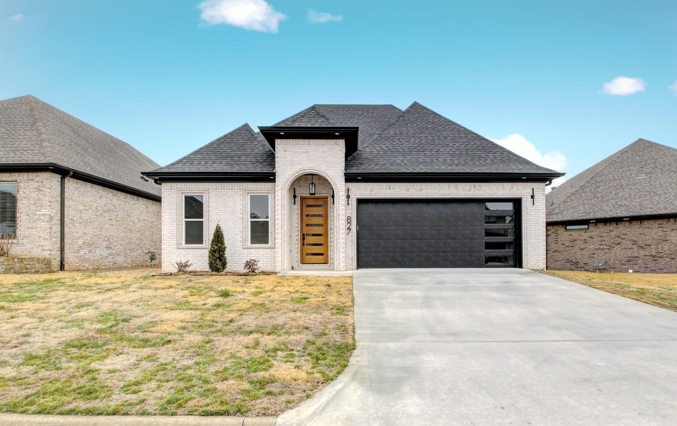 Property Photo:  827 Wildcreek Circle  AR 72223 