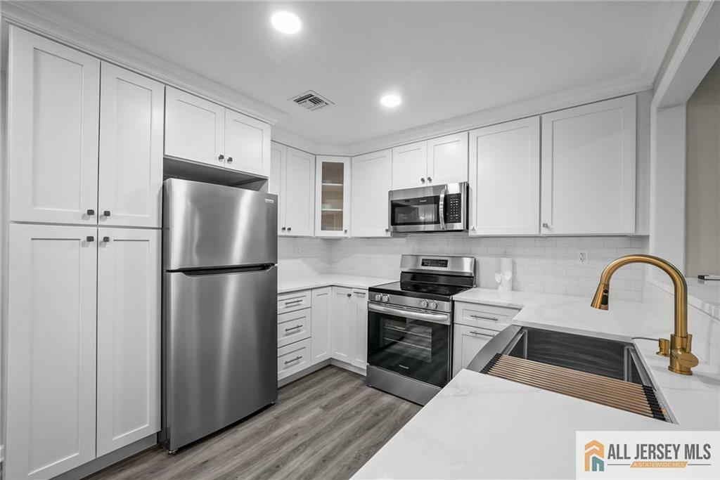Property Photo: 284 Tabor Road 284B NJ 08831