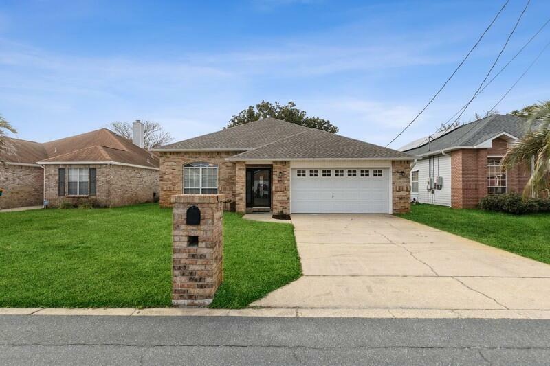 Property Photo: 460 W Park Drive FL 32569