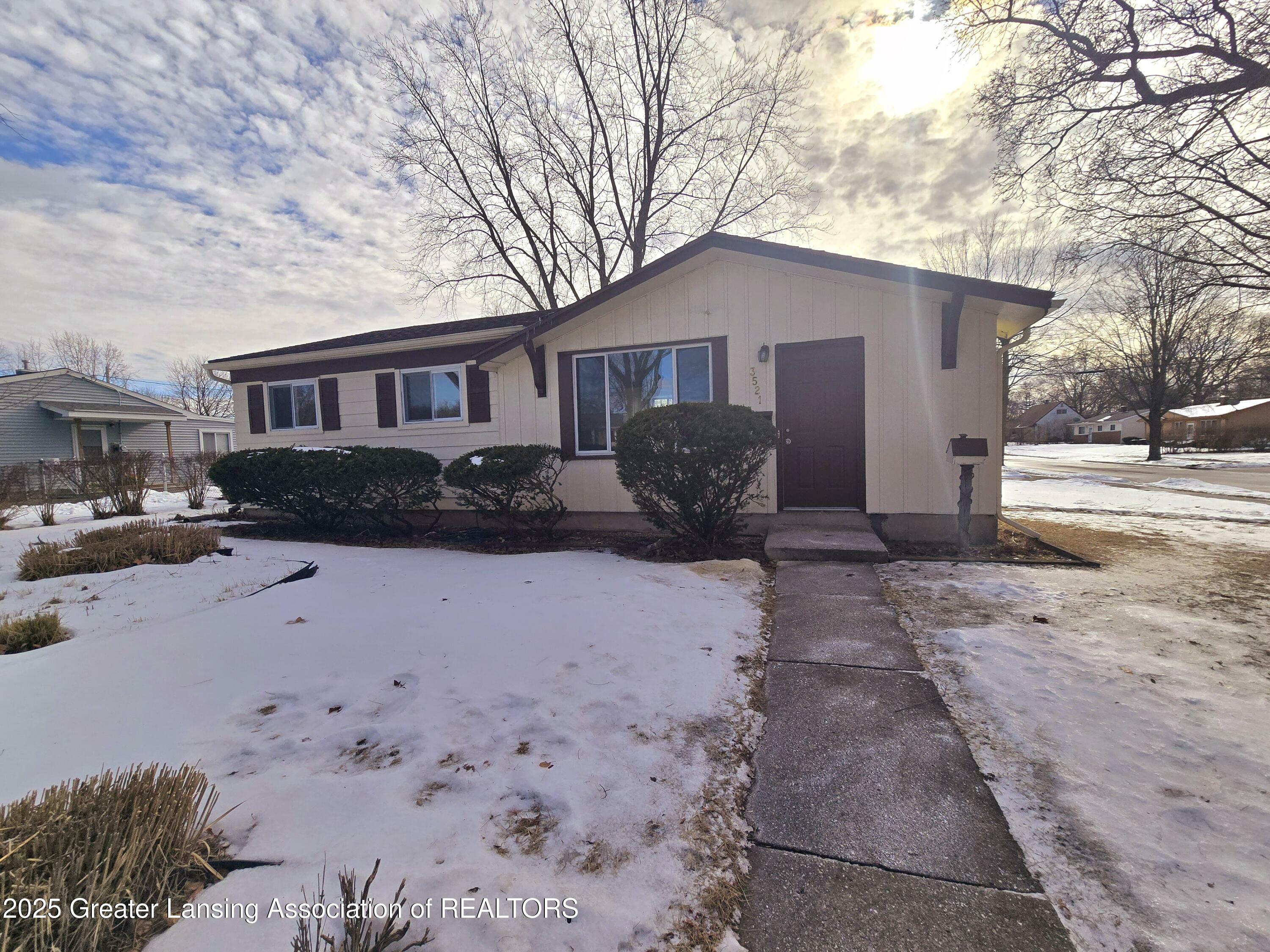 3521 Glenbrook Drive  Lansing MI 48911 photo