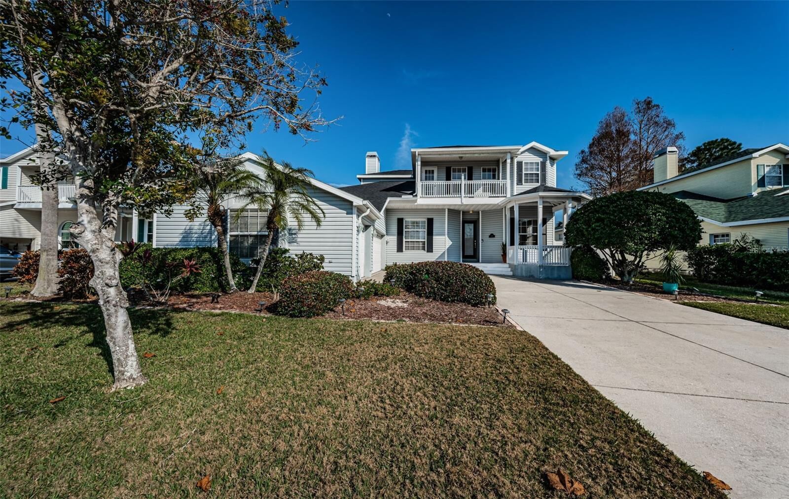 Property Photo:  2930 Swan Circle  FL 34698 