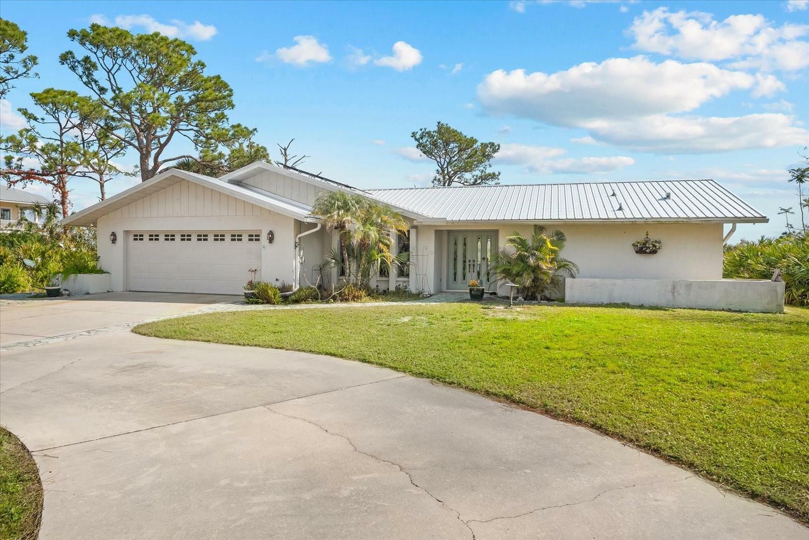 Property Photo:  38 Riverfront Drive  FL 34293 