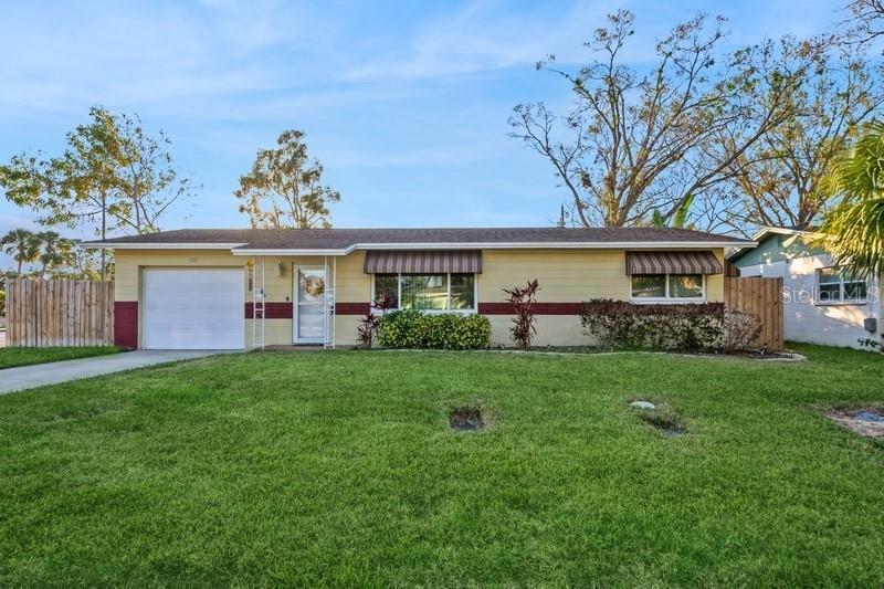 Property Photo:  7000 52nd Lane N  FL 33781 