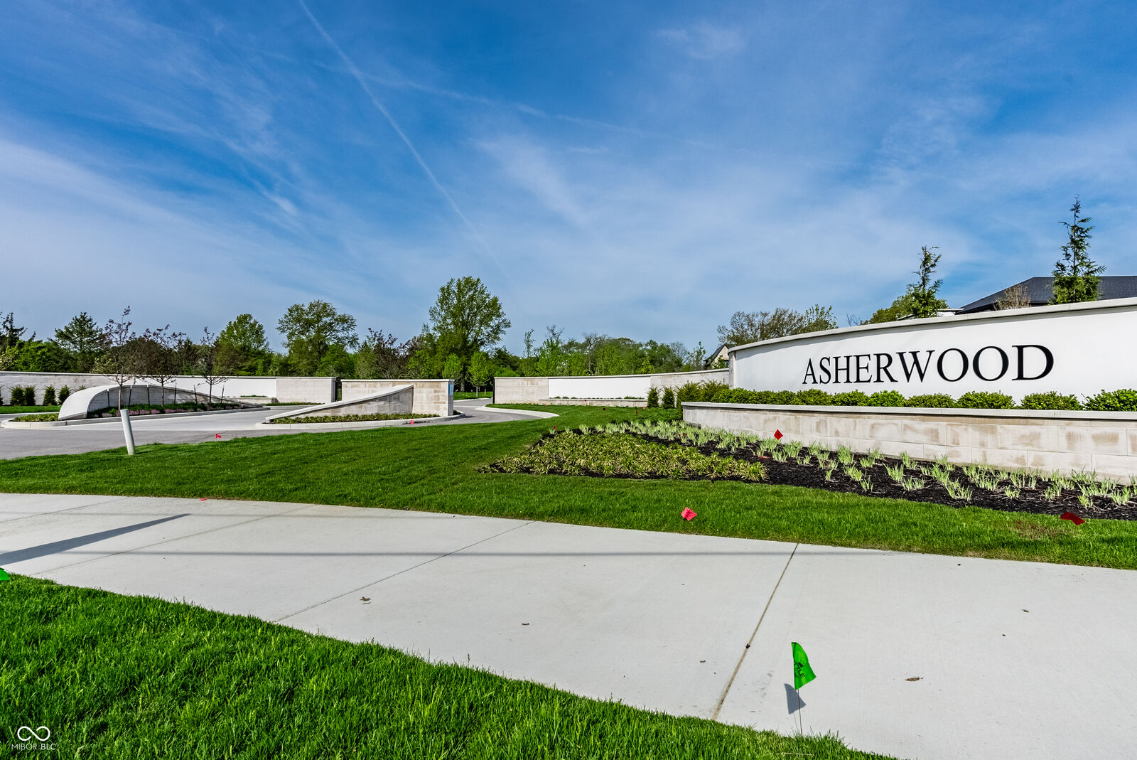 Property Photo:  1434 N Asherwood Lane  IN 46032