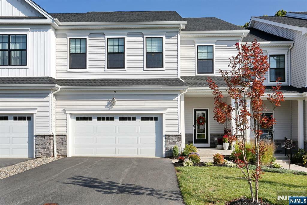 Property Photo:  15 Higbie Way  NJ 07950 