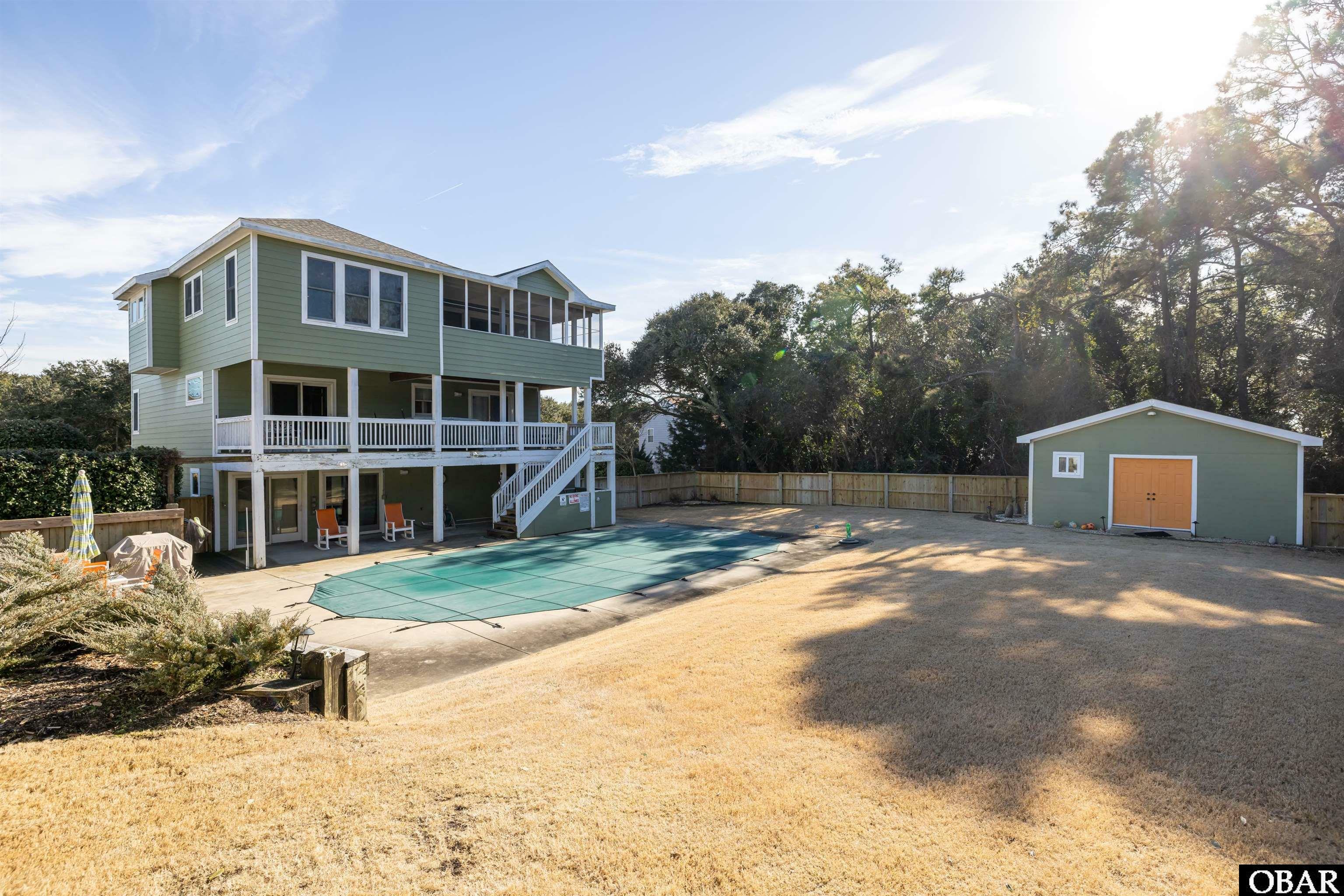 Property Photo:  404 Beacon Drive  NC 27949 