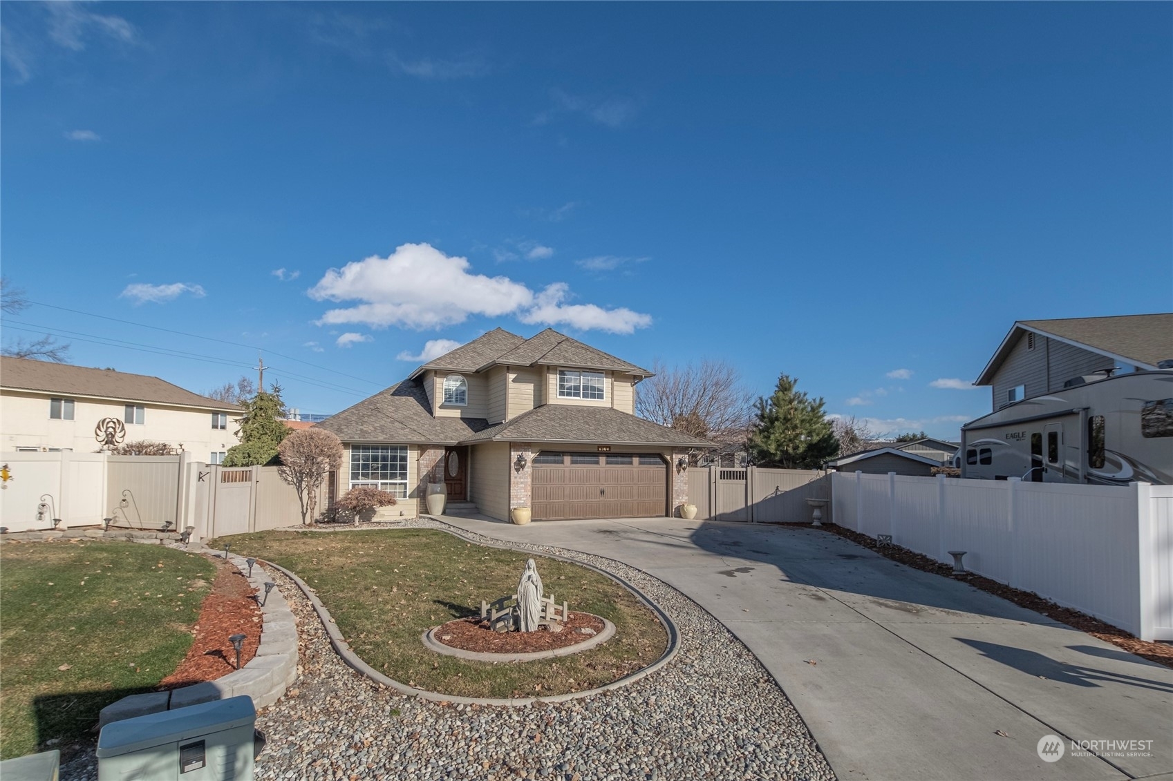 Property Photo:  1506  4th Street S  WA 98801 