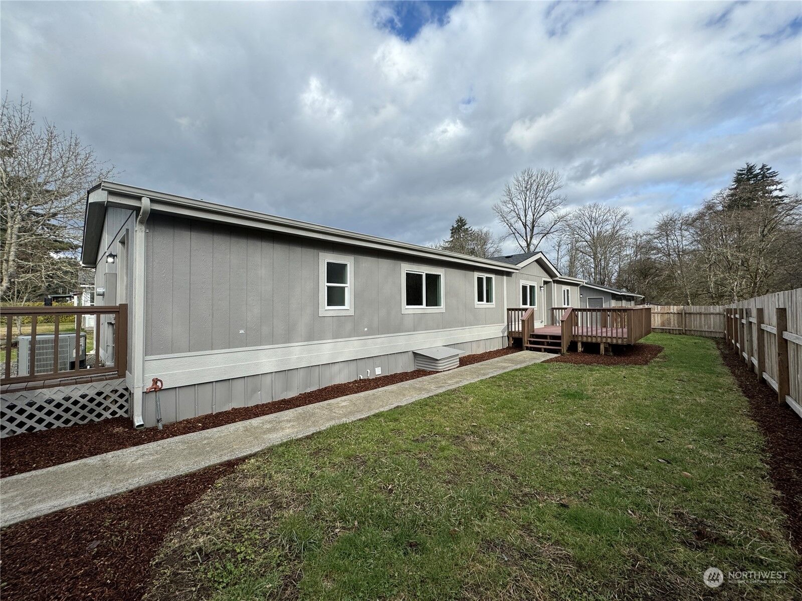 Property Photo:  926  H Street  WA 98593 
