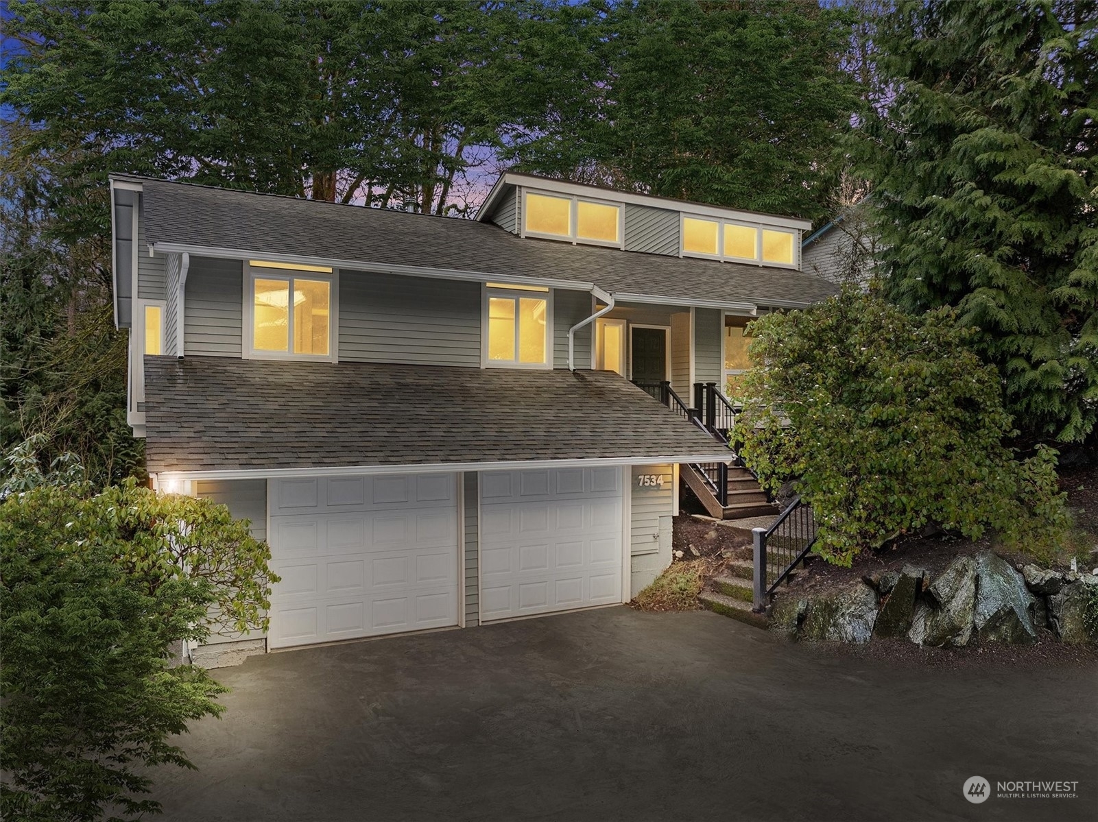 Property Photo:  7534  145th Avenue NE  WA 98052 