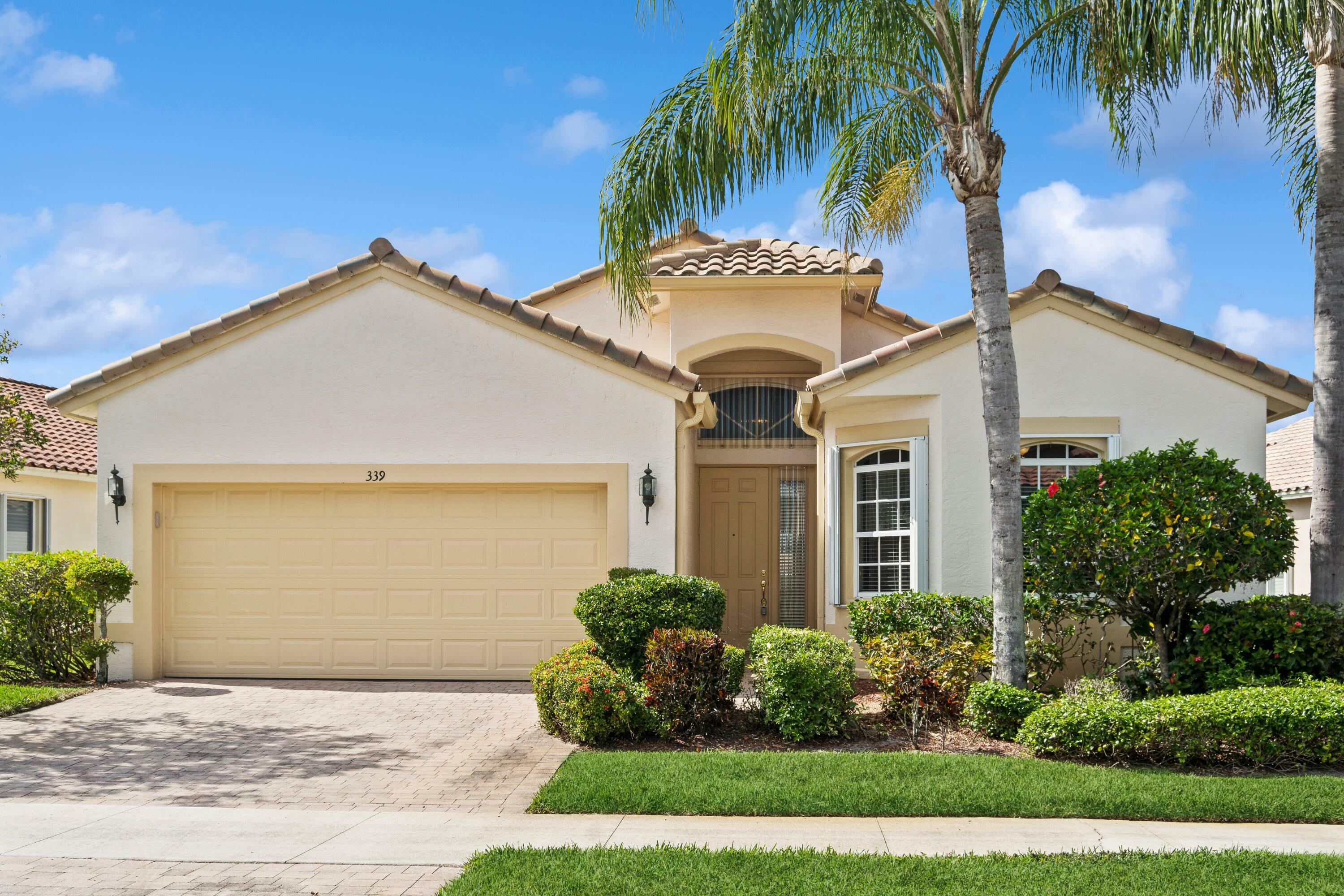 Property Photo:  339 NW Shoreline Circle  FL 34986 