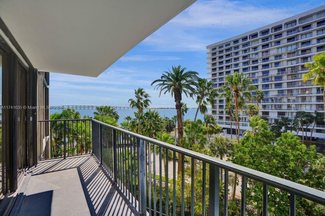 Property Photo: 1450 Brickell Bay Dr 503 FL 33131