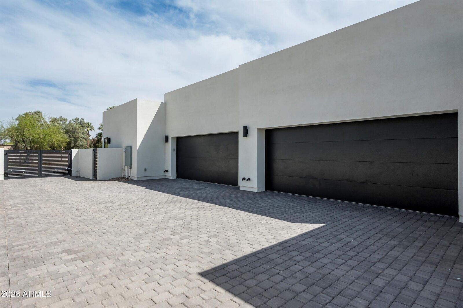 Property Photo:  10220 N 66th Street  AZ 85253 