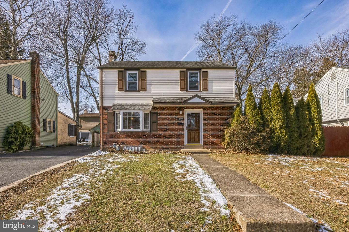 Property Photo:  1047 Girard Avenue  PA 19081 