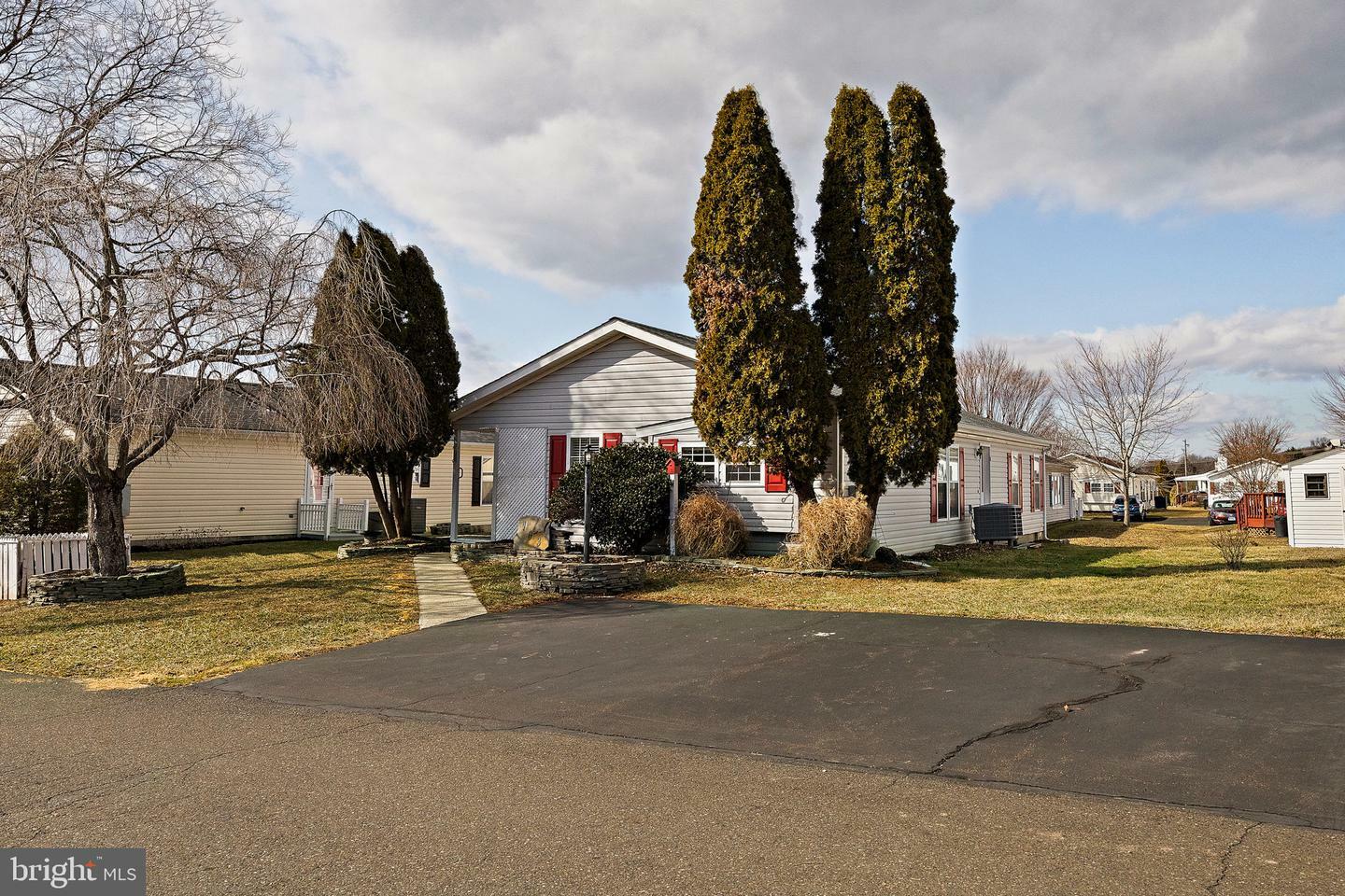 Property Photo:  103 Goldenrod Crossing E  PA 18938 