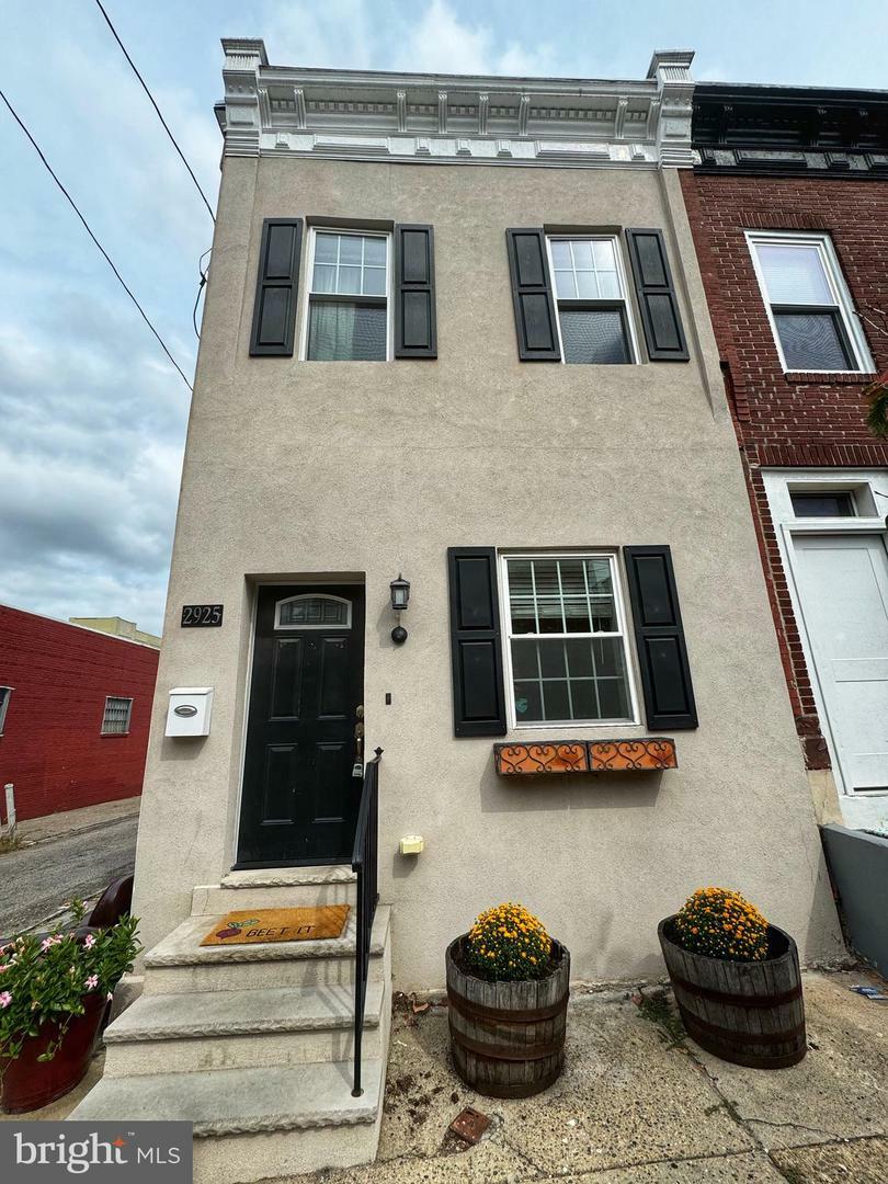 Property Photo:  2925 W Thompson Street  PA 19121 